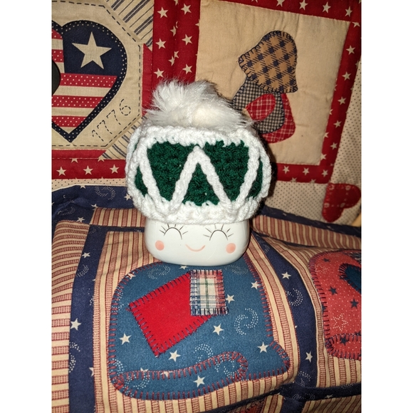 Marshmallow Mug Prince Hat - Picture 1 of 2